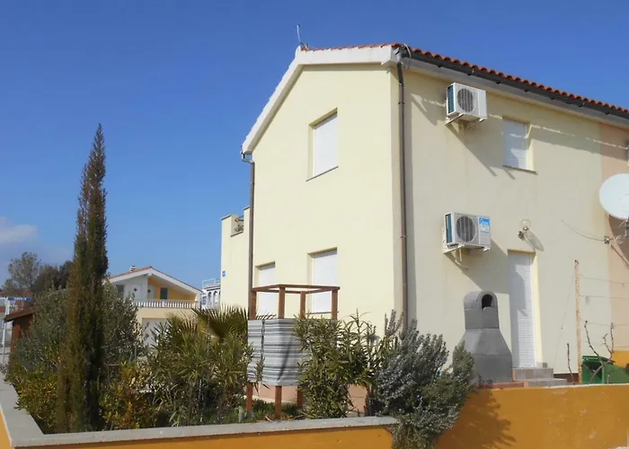 Hébergement de vacances Casa Brigitte *